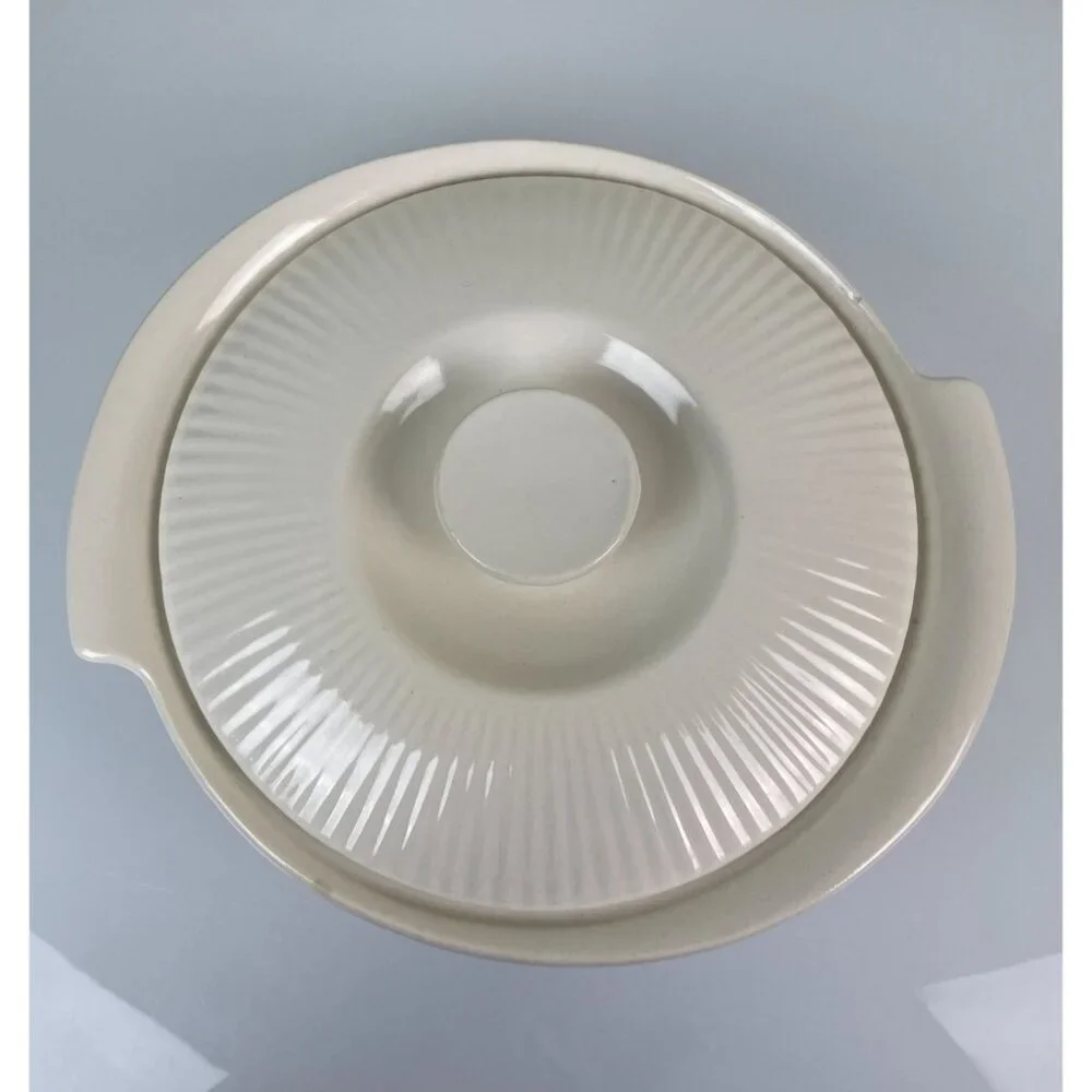 Vintage Mid-Century Red Wing Pottery White Swirl Casserole Baking Dish & Lid 563